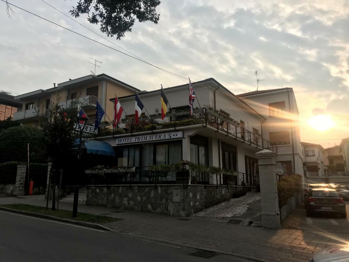 Hotel Primavera Дезенцано-дель-Гарда Экстерьер фото